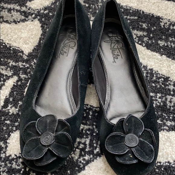 life stride flower slip on flats - Picture 2 of 5